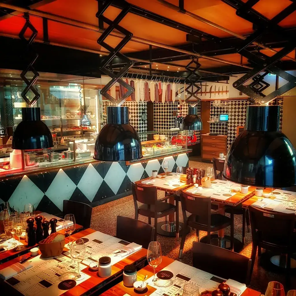 AuGust_Niederdorf_slider_image_3