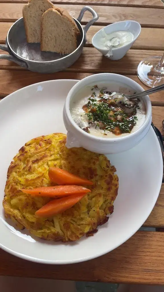 Jenna Horton_Restaurant Oepfelchammer_Niederdorf_review