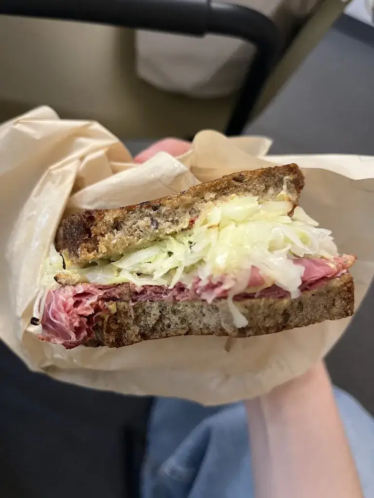 Dominika Valkova_Al Paso_Niederdorf_avis