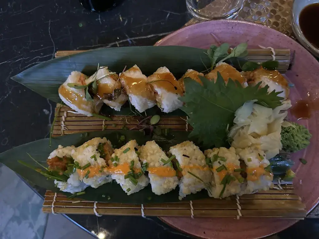 Mario Kumaraku_Barfüsser Sushi Bar & Lounge Niederdorf_Niederdorf_avis
