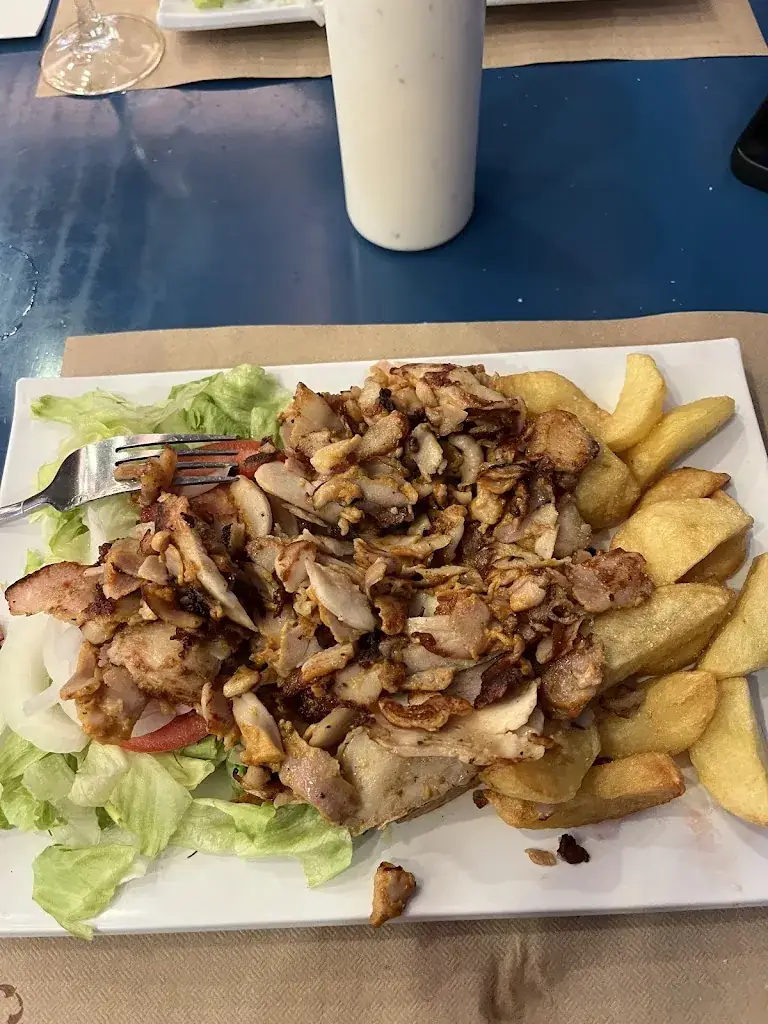 Georgi McAdam_Taberna Griega_Deutsch Jahrndorf_review