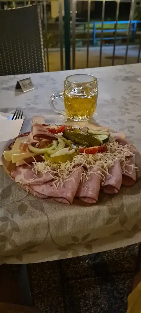 Robert Rau_Zum Pauliwirt_Sankt Georgen im Lavanttal_avis