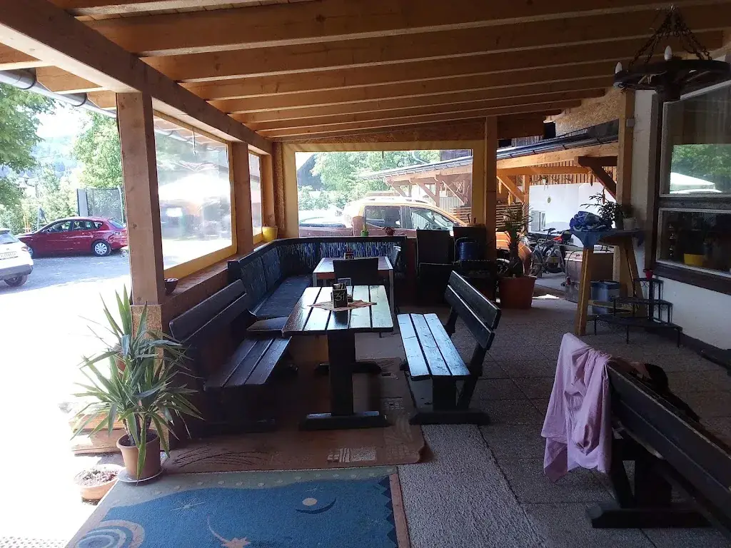 Grabenwirt Bierbaumer Werner restaurant à Rosegg