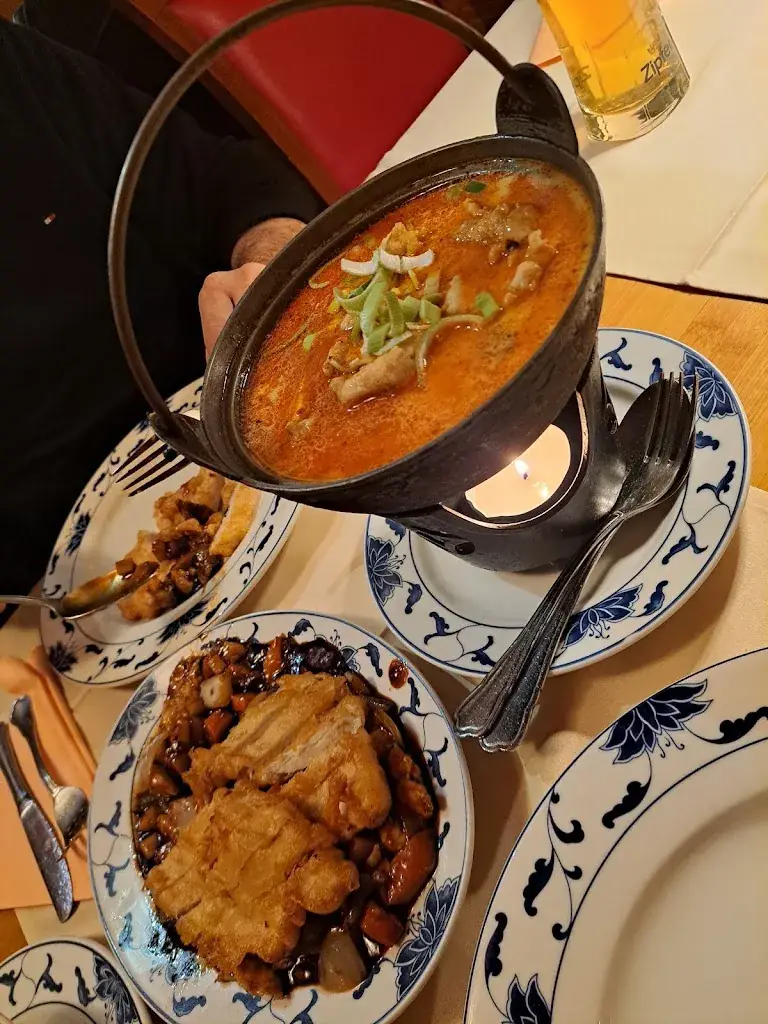 Menu_FALLALOON - FINE ASIAN DINING I Asia Restaurant I Velden am Wörthersee_Rosegg_immagine_9