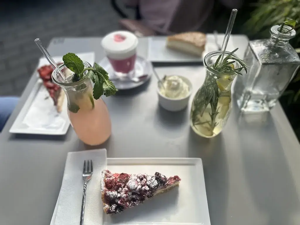 Jessica Hilsenbeck_Bienenhof_Reichenau_avis