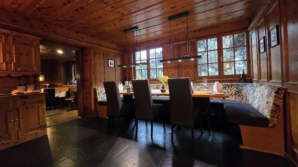 Cohen McMooney_Restaurant Mohren_Reichenau_avis