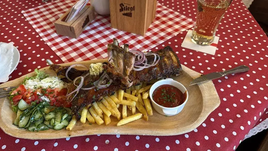 Reichenauer Schloß-Stuben_Reichenau_slider_image_2