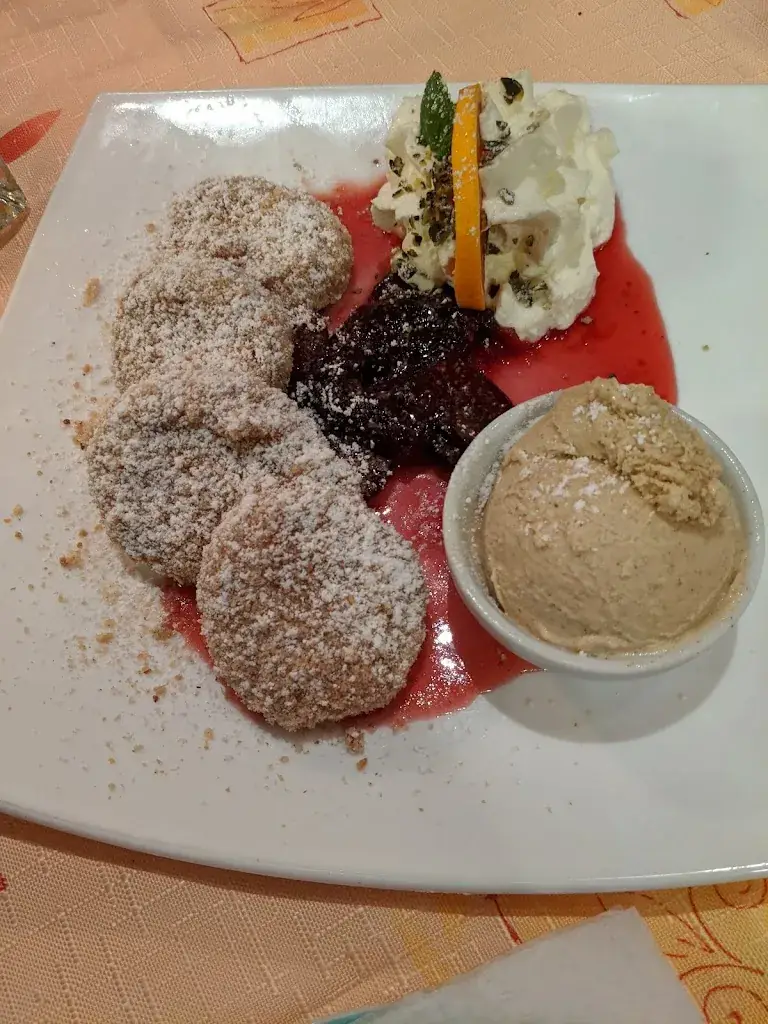 Antri Theodosiou_Reichenauerhof– Josef Unterberger_Reichenau_recensione