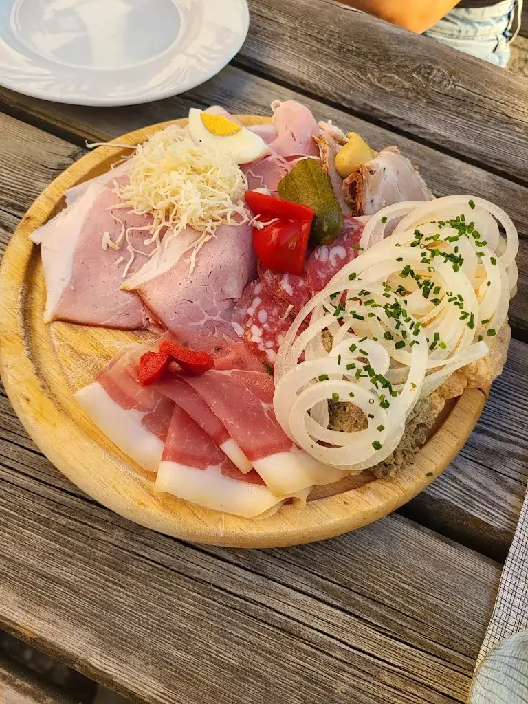 Renate Knorr_Berghof Schuschnig-Griesser_Sankt Margareten im Rosental_recensione