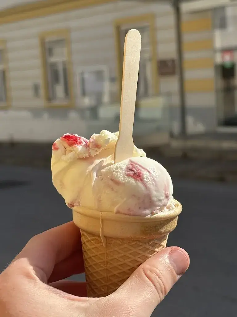 Simon Deutsch_Cafe Central_Sankt Ruprecht_avis