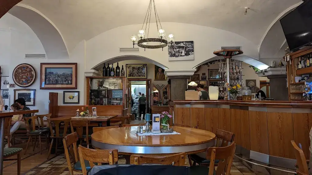 Gasthaus Poppmeier restaurant à Sankt Paul im Lavanttal