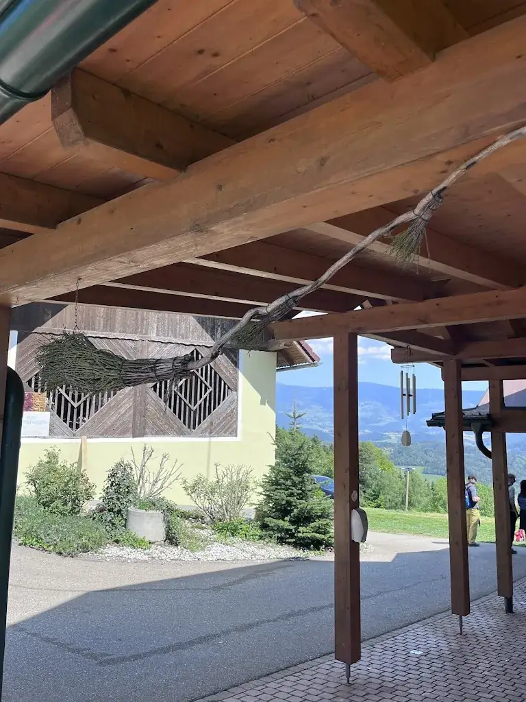 Karolina Stadler_Gasthaus Kollmann_Sankt Paul im Lavanttal_avis