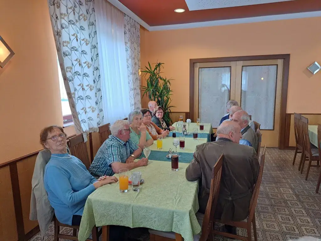 Gasthaus Gössnitzer restaurant à Sankt Paul im Lavanttal