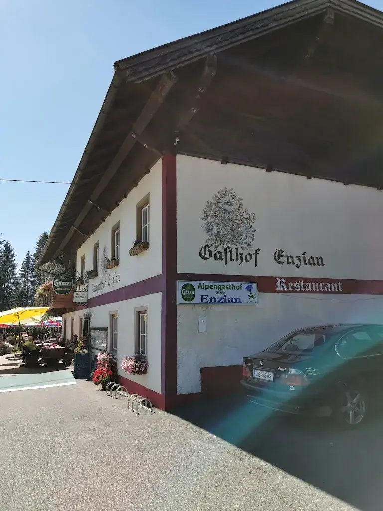 Fritz Zounek_Alpengasthof Zum Enzian_Sankt Stefan im Gailtal_avis
