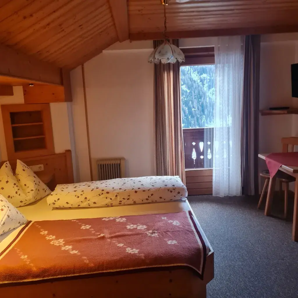 Berggasthaus Trojen_Sankt Jakob_slider_image_2