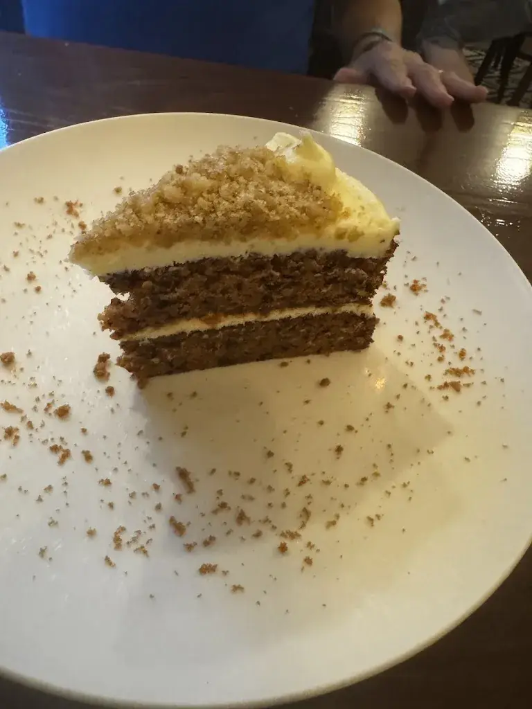 harriet miller_La Malontina_Eisenstadt-Umgebung_review