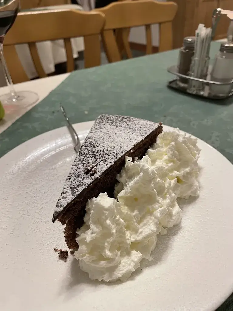 Anna A_Gasthaus zur Post Hauserwirt_Sankt Jakob_avis