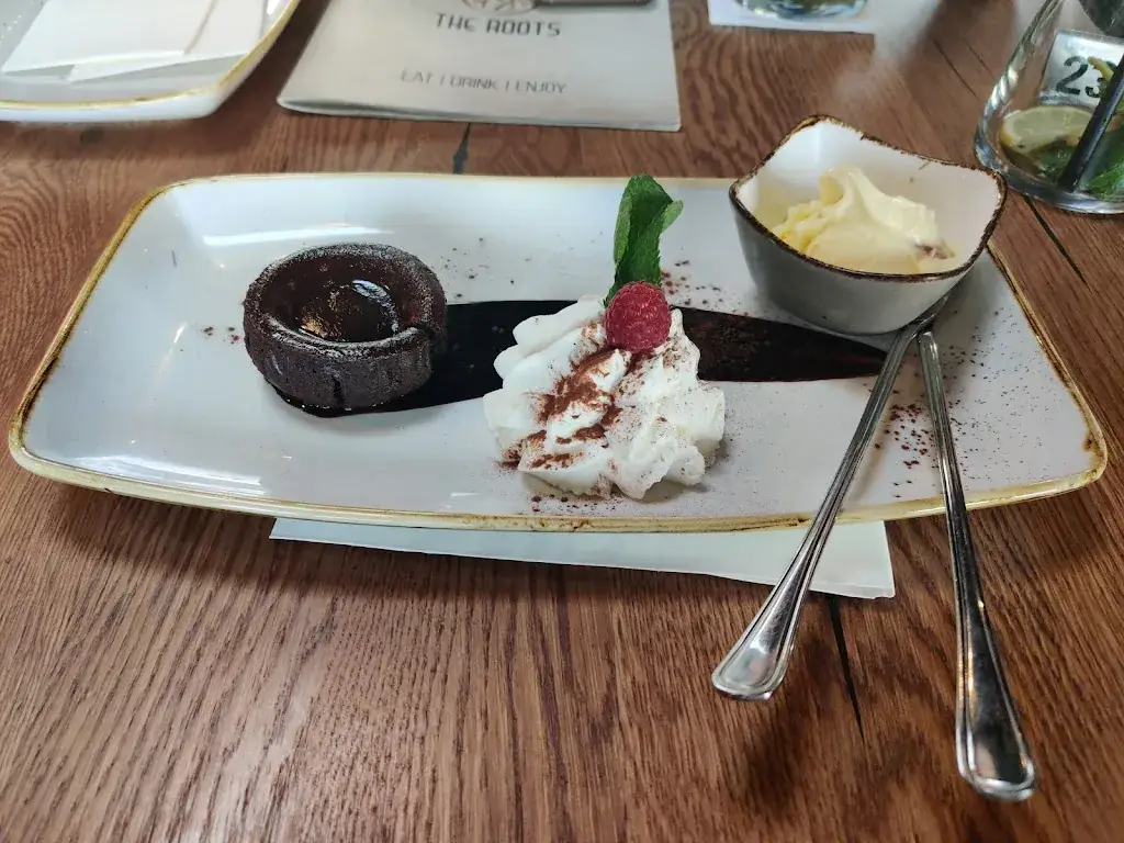 Akshay Rao_The Roots_Eisenstadt Stadt_review