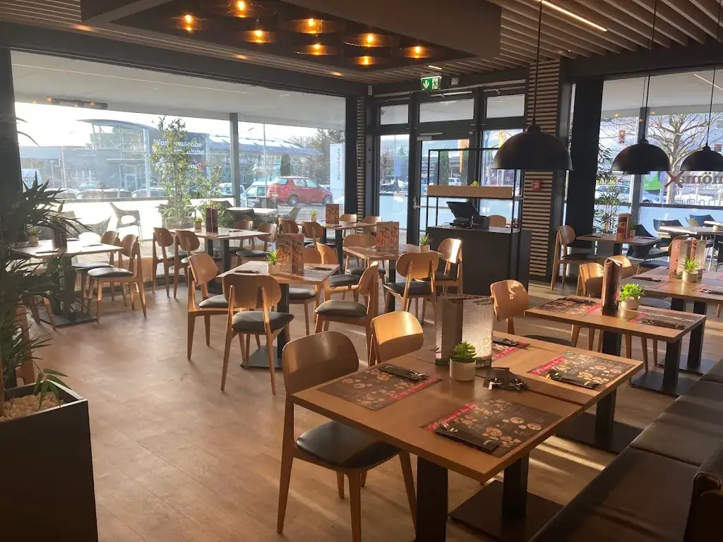 mömax Restaurant Spittal a. d. Drau_Spittal an der Drau District_slider_image_1