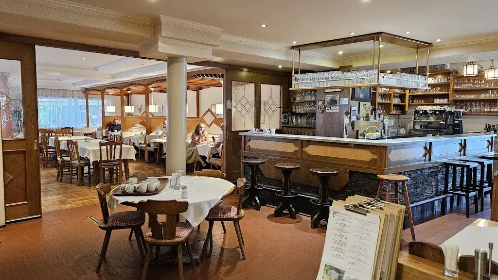 Gasthof Pension Bürger restaurant à Schiefling am See