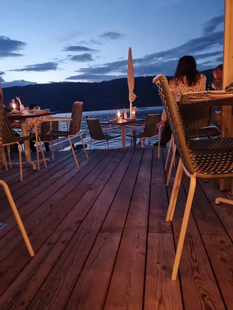 Marinela Savova_Restaurant UNGEHEUER Velden_Schiefling am See_avis