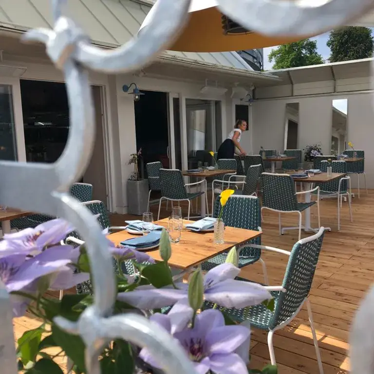 Restaurant UNGEHEUER Velden restaurant à Schiefling am See