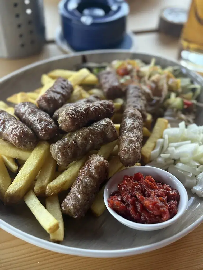 M.R._Sana Grill Restaurant_Eisenstadt Stadt_avis