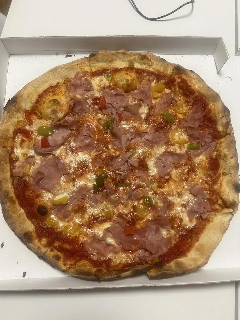 Ristorante Pizzeria L'Adoro_Seebach_slider_image_3