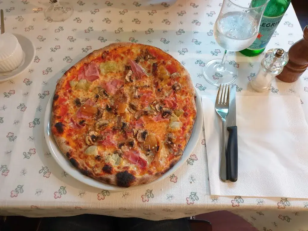 Menu_Restaurant Pizzeria Fantasia_Seebach_image_1