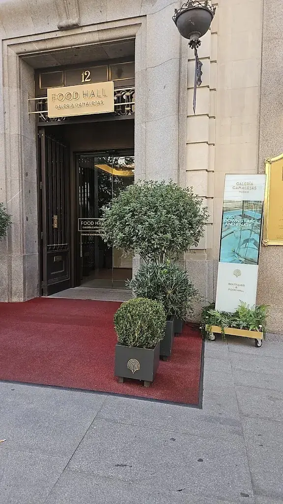 Cian d_Food Hall Galería Canalejas_Stall_avis