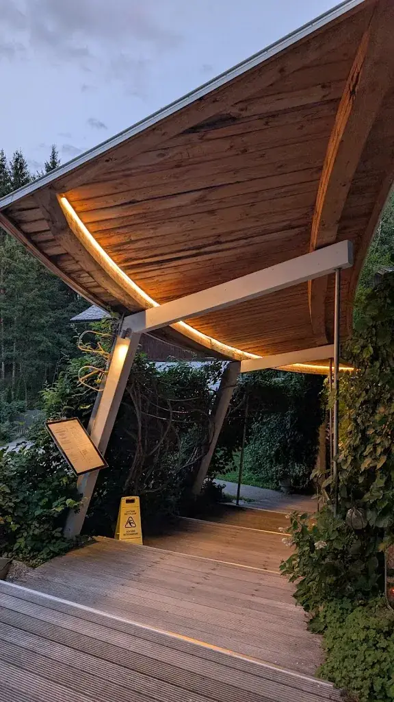 Wolfgang Mucher_Fischrestaurant Sicher - Sicher Kärnten Kaviar_Timenitz_avis