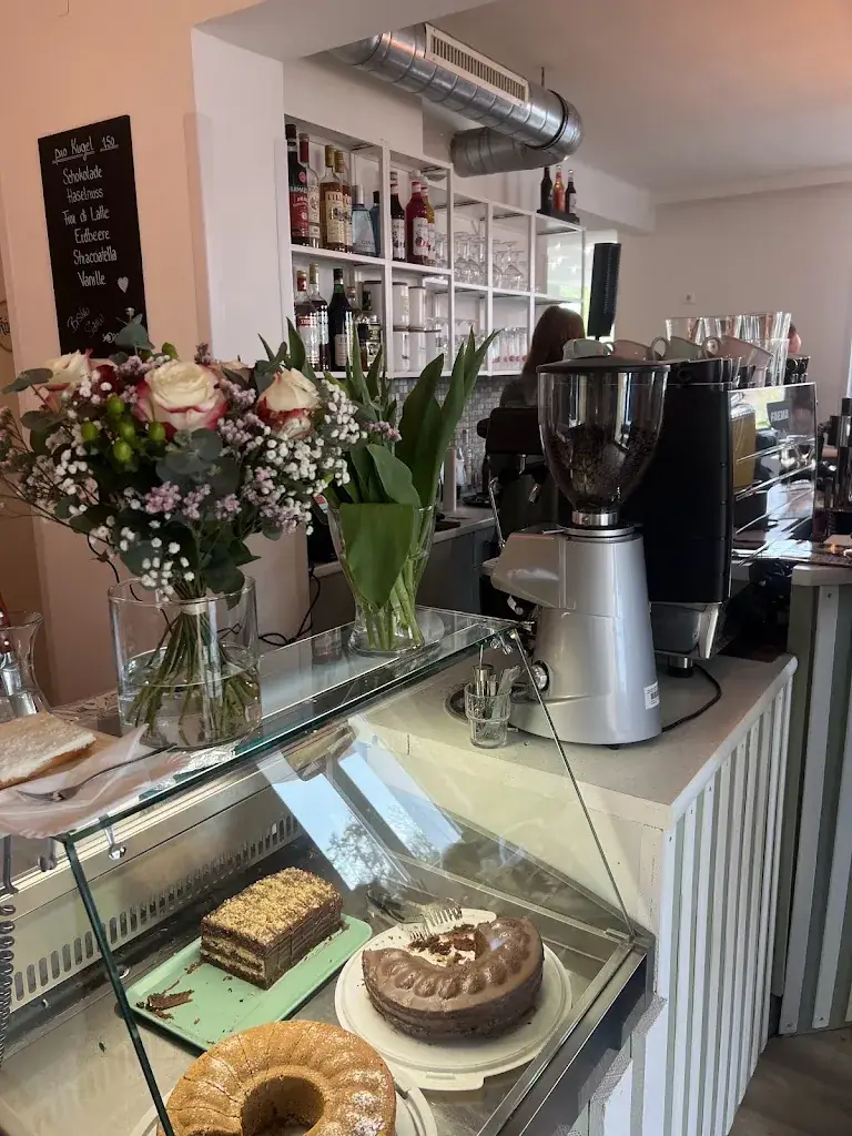 Jasmin Singer_Bistro Siamo OG_Techelsberg_recensione