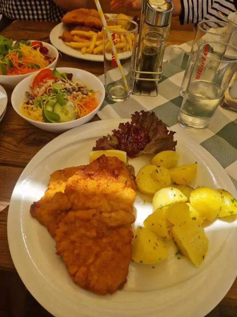 Maciej Borkowski_Restaurant Koschat_Viktring_avis