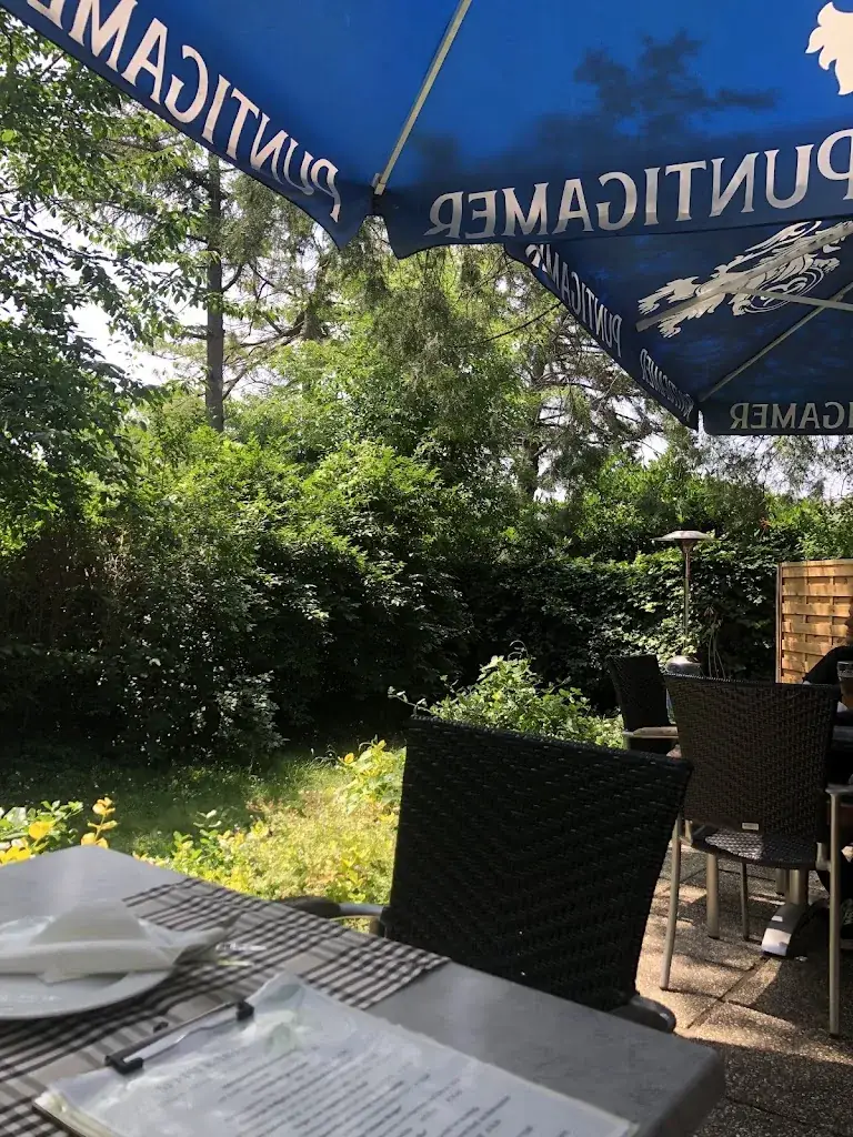 Michael Kaloumenos_Gasthaus Kiss_Eisenstadt Stadt_recensione