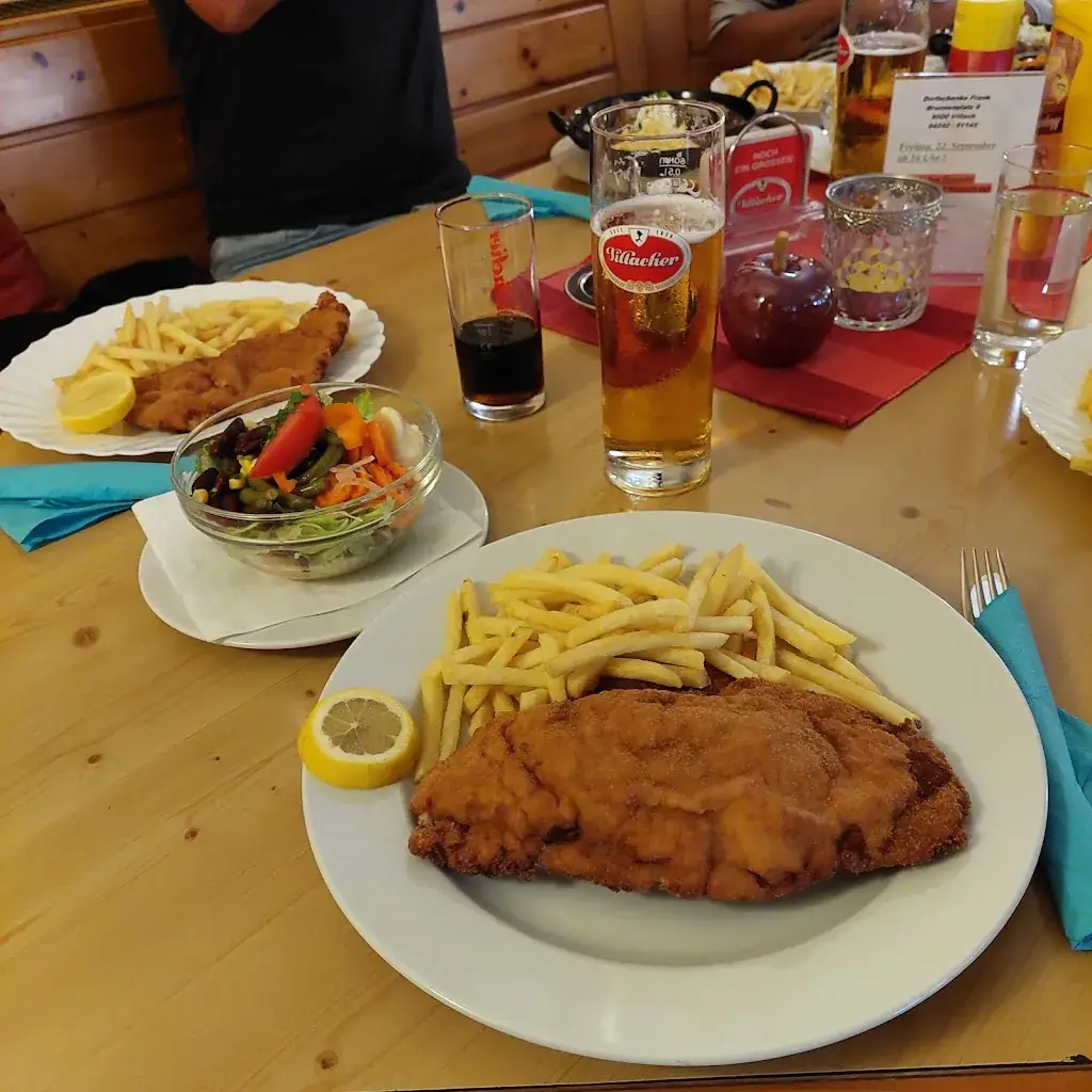 André Kerkdijk_Dorfschenke Frank / Gasthaus_Untere Fellach_avis