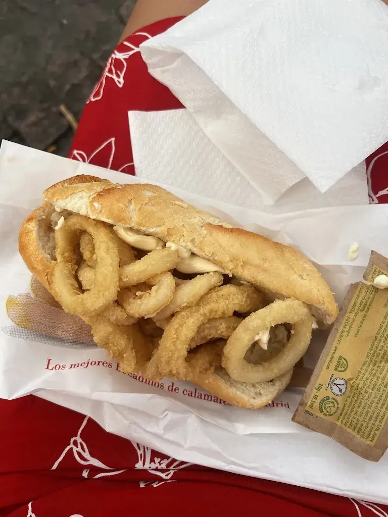 Jade Munson_Bar La Campana_St. Urban_recensione