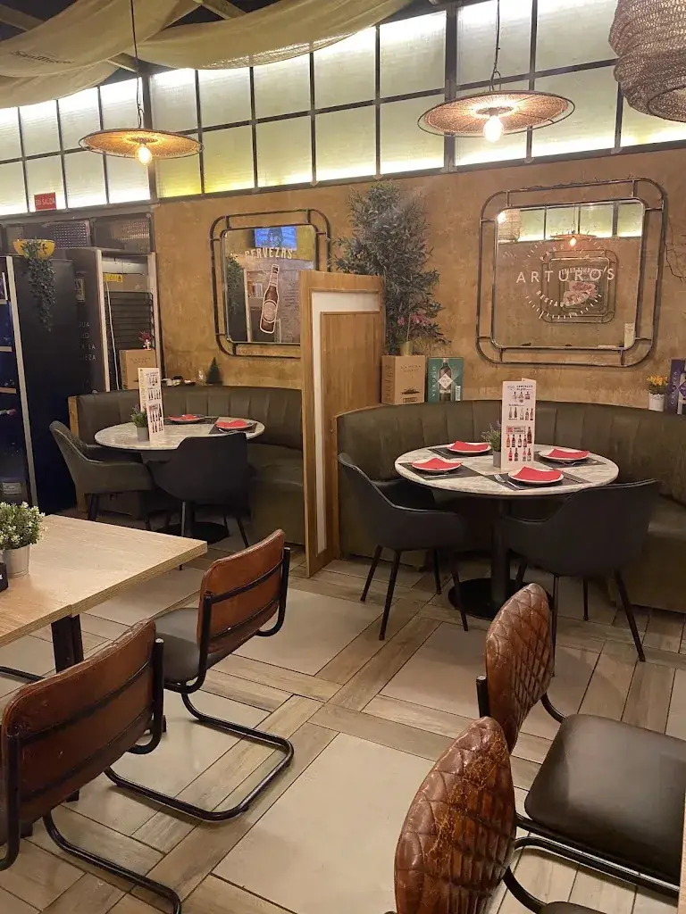 Arturo's Méndez Álvaro_St. Urban_slider_image_3