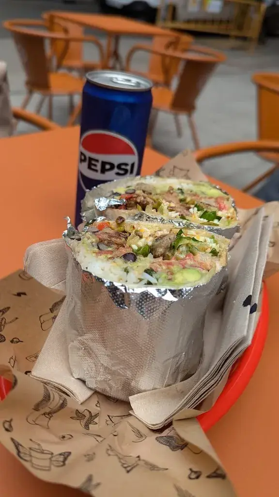 Gabi Goncalves_Tierra Burrito Bar_St. Urban_avis