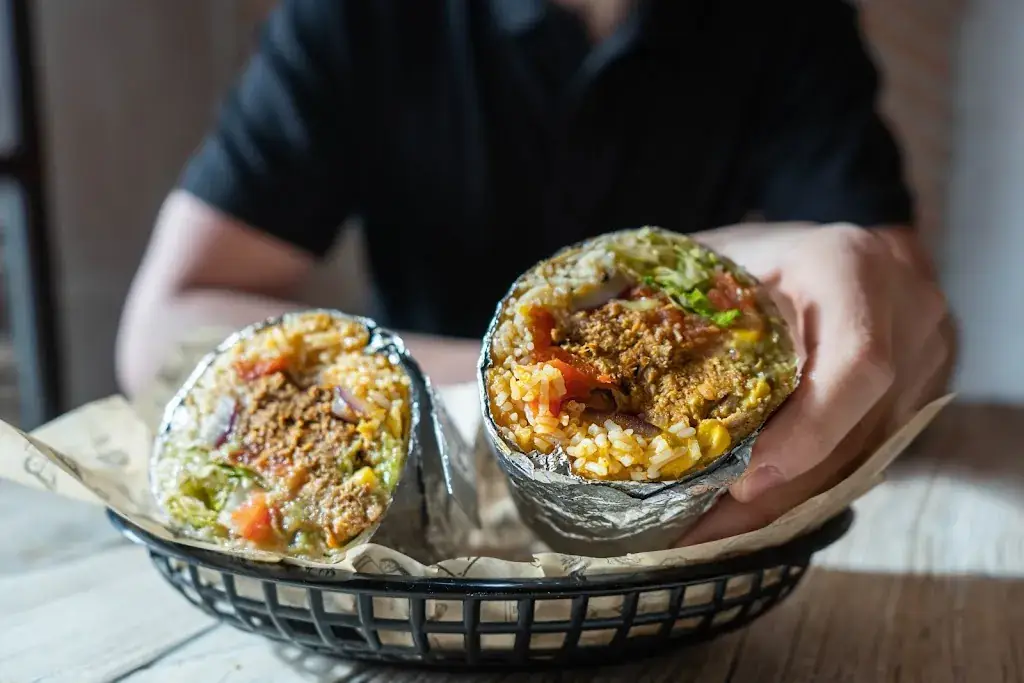 Tierra Burrito Bar_St. Urban_slider_image_2