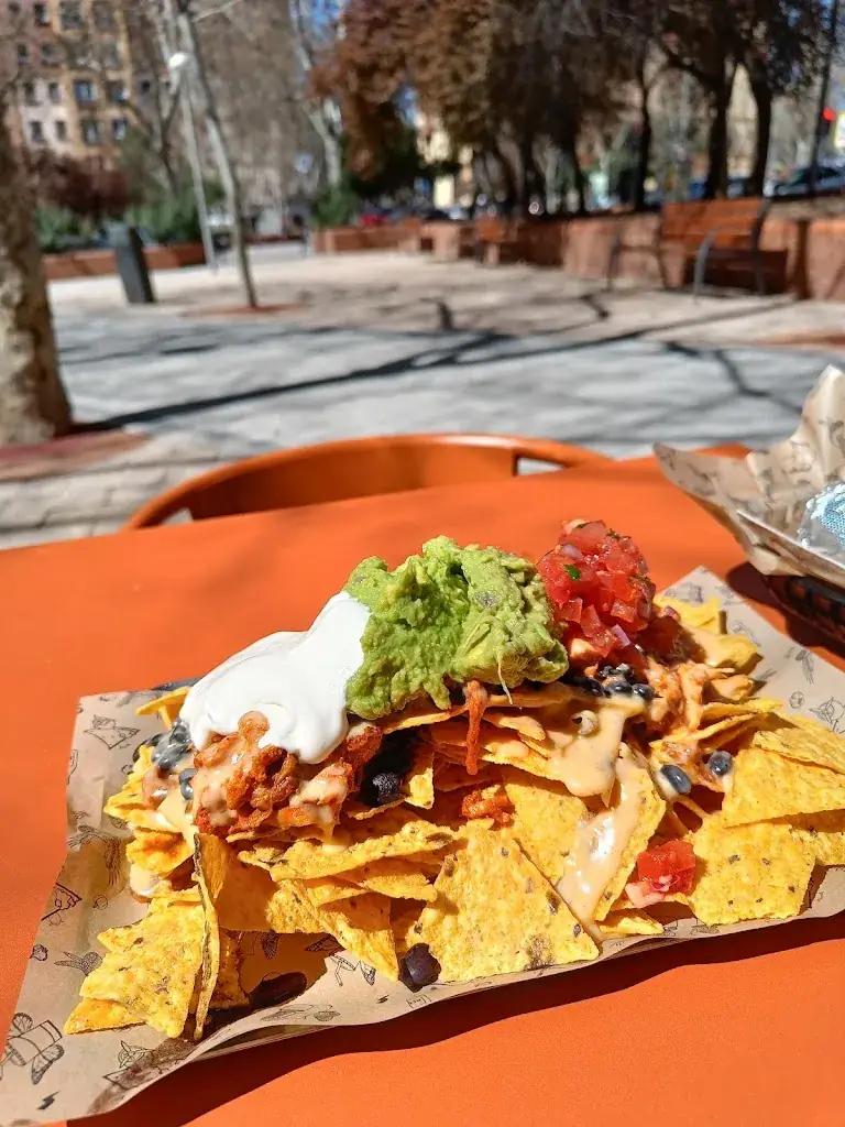 Tierra Burrito Bar_St. Urban_slider_image_3