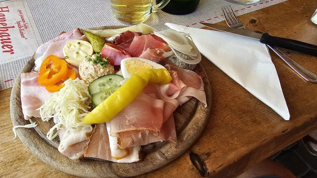 Mario_Buschenschank Hanebauer_Weitensfeld_recensione