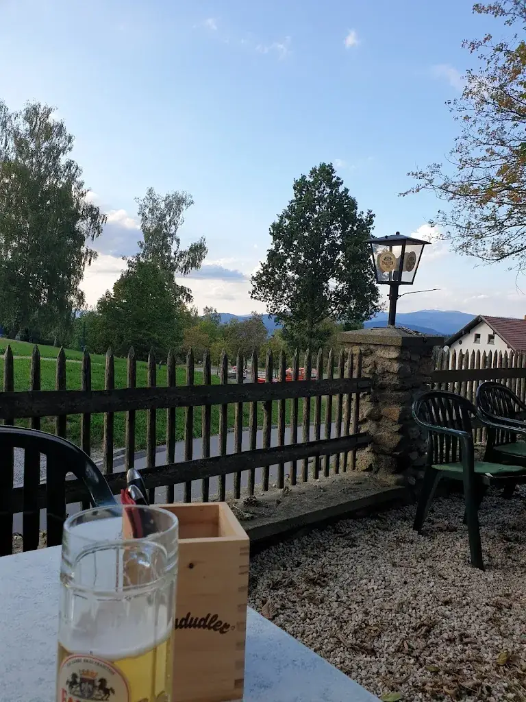 Christian Elbe_Gasthof zur Weißensteiner Alm_Weißenstein_avis