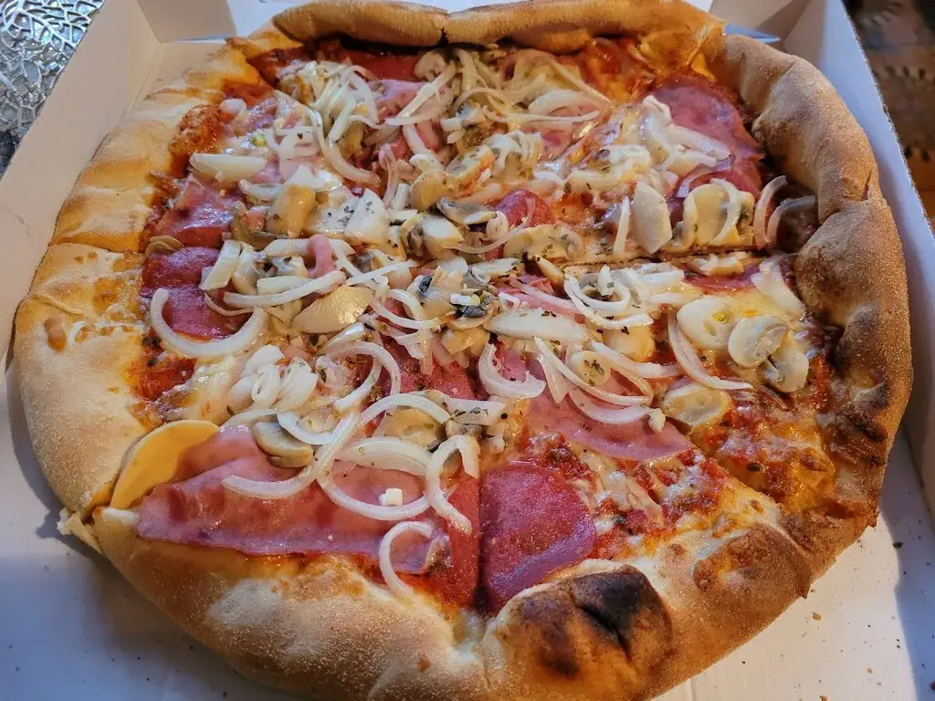 R. Marhold_Amigo´s Cafe & Restaurant_Absdorf_avis