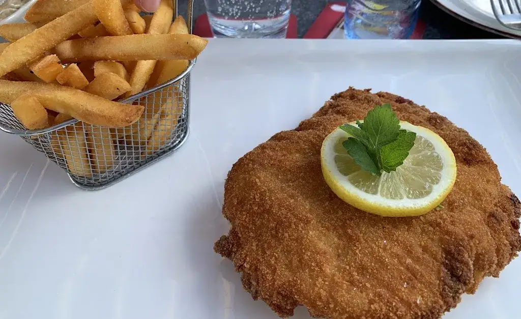 Amanda Jacinto_Restaurant Domingo_Aggsbach_avis