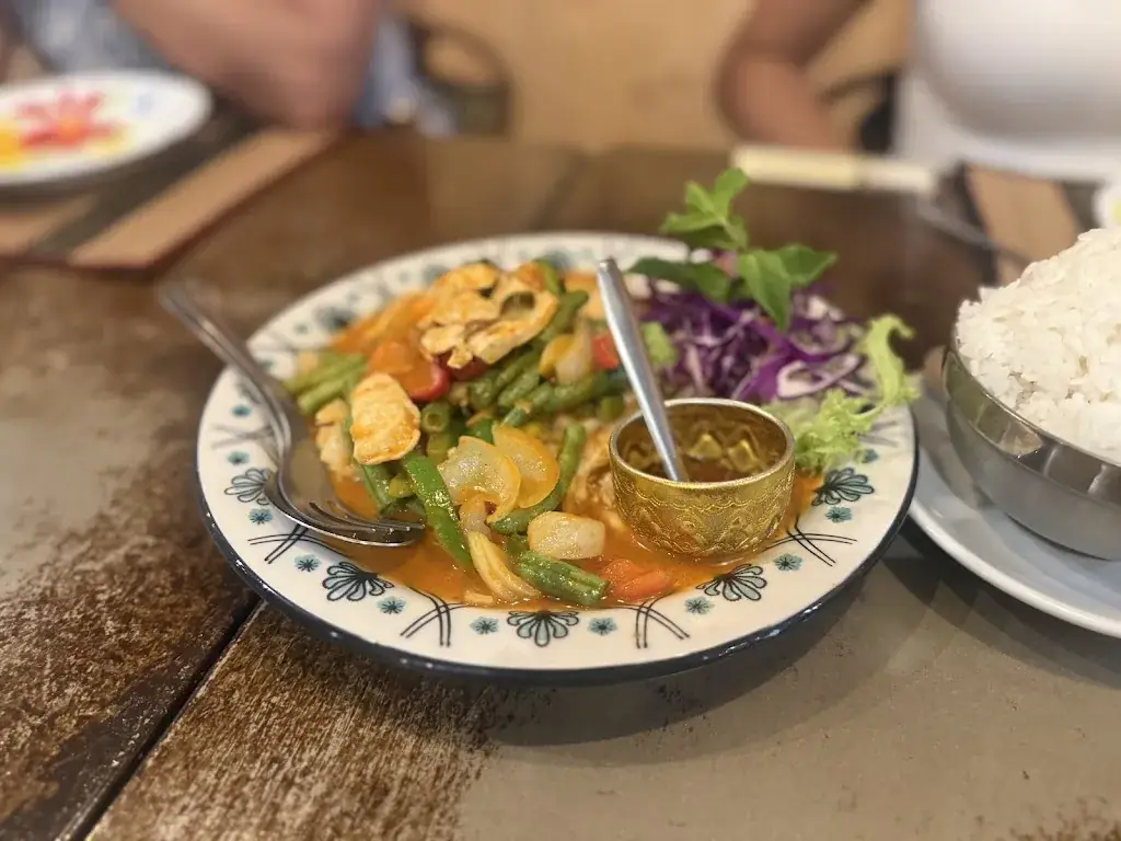 Anil Gunjal_K.A restaurante_Alland_recensione