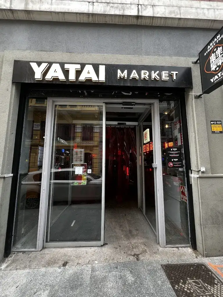 ENRIQUE Cardenal_Yatai Market_Alland_avis