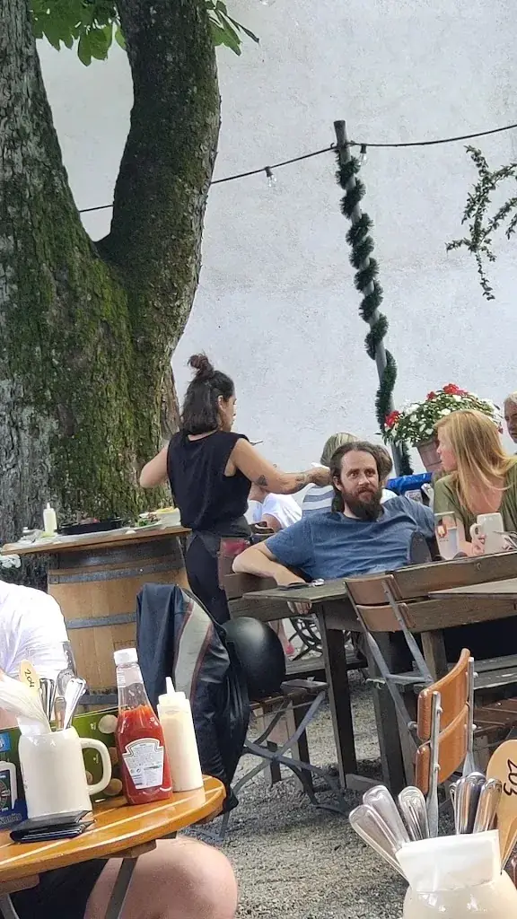 Gasthaus Drei Rosen_Achau_slider_image_2