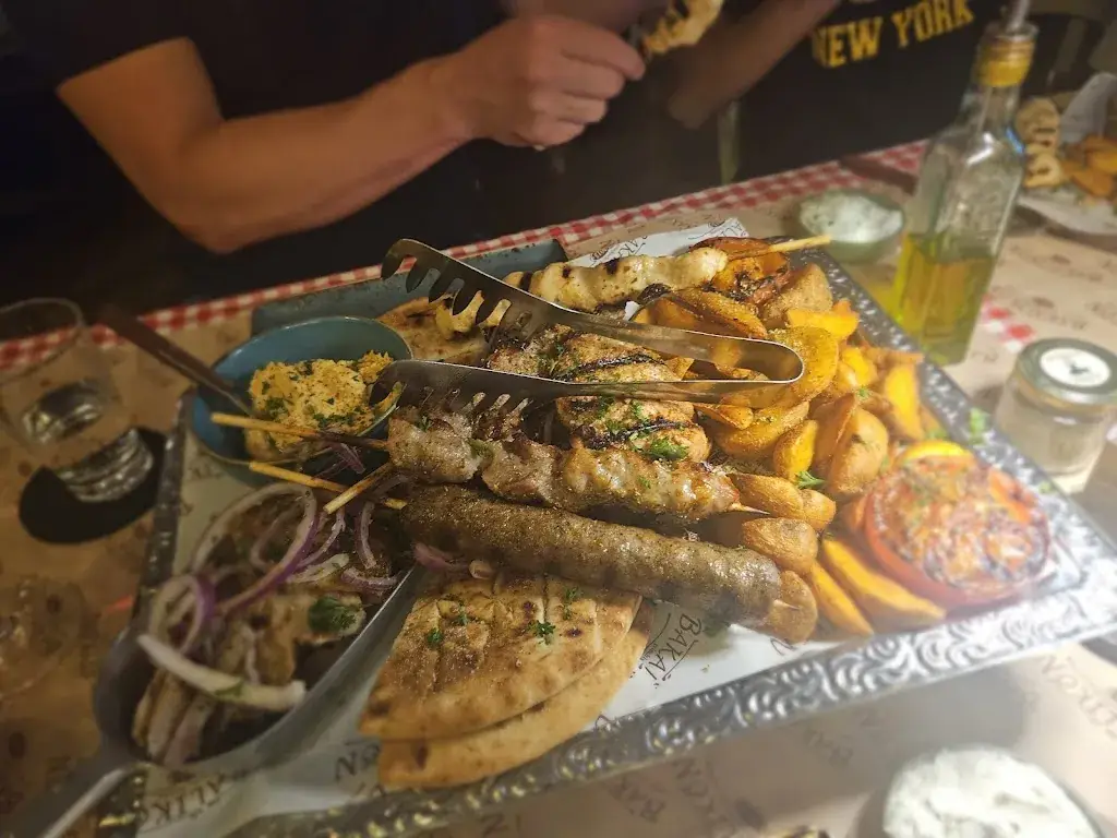 Lisa von Seth_Restaurant Bakalikon_Achau_avis