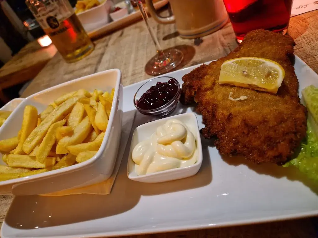 Luja - Essen, Trinken, Feiern_Achau_slider_image_3