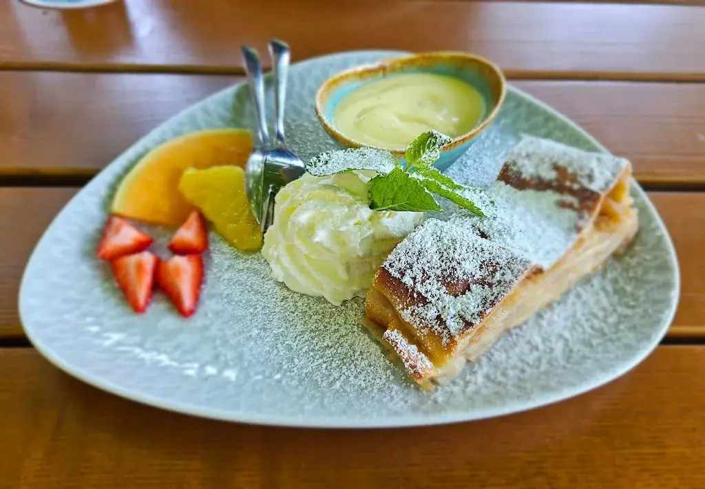 Old Love at the Amper_Achau_slider_image_3